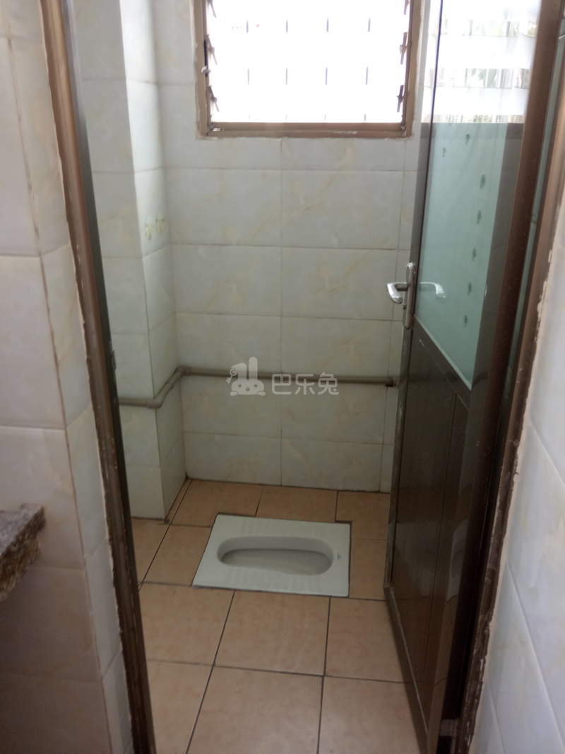 冠达公寓（礼村涌边街三巷3号）5368400卫生间图6