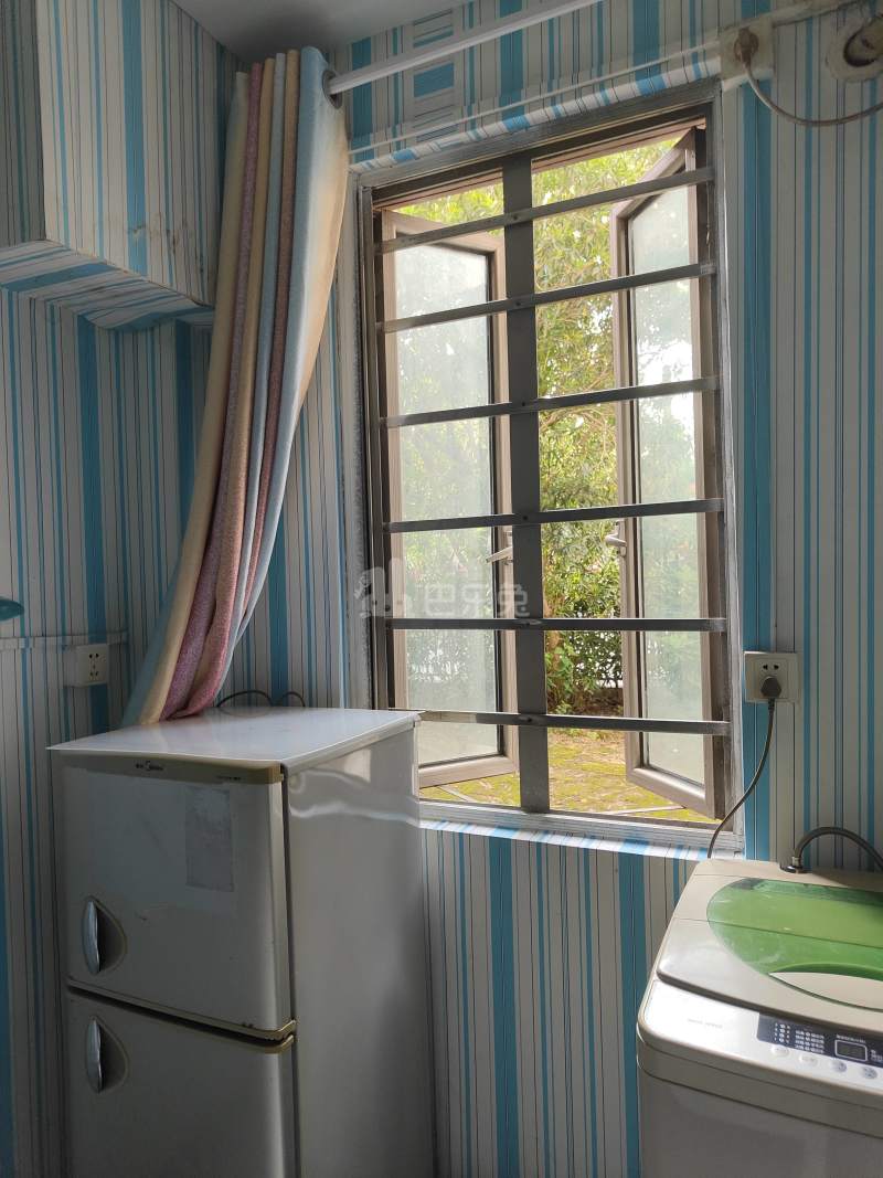 丽都城假日景苑5374266卧室窗户图10