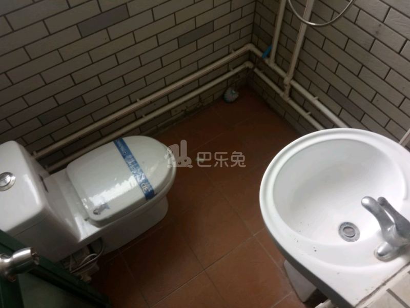 宏润国际花园东区5389478卫生间图11