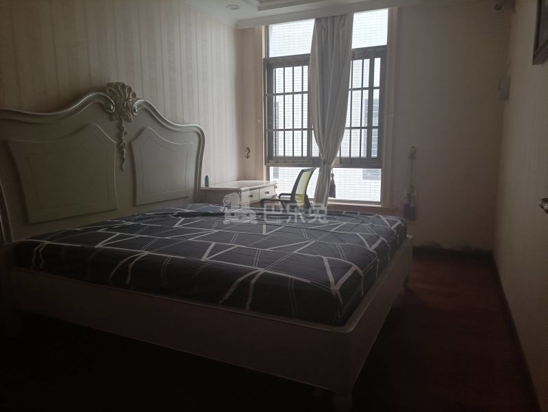 龙诚汇物业（龙洞村龙洞山庄一街4号）5393034卧室图3