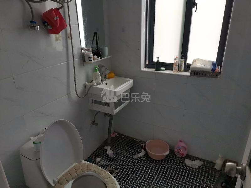 蟠龙馨苑5397055卫生间图6