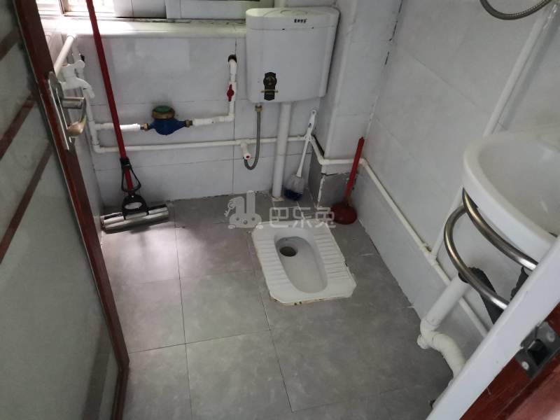 下元岗东街六巷1号之一5401370卫生间图3