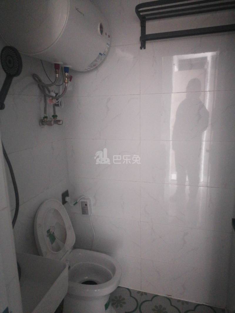 龙悦小区1区540520卫生间图11