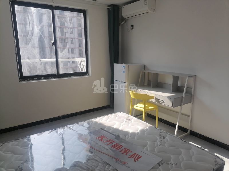 龙悦小区1区540520卧室图3