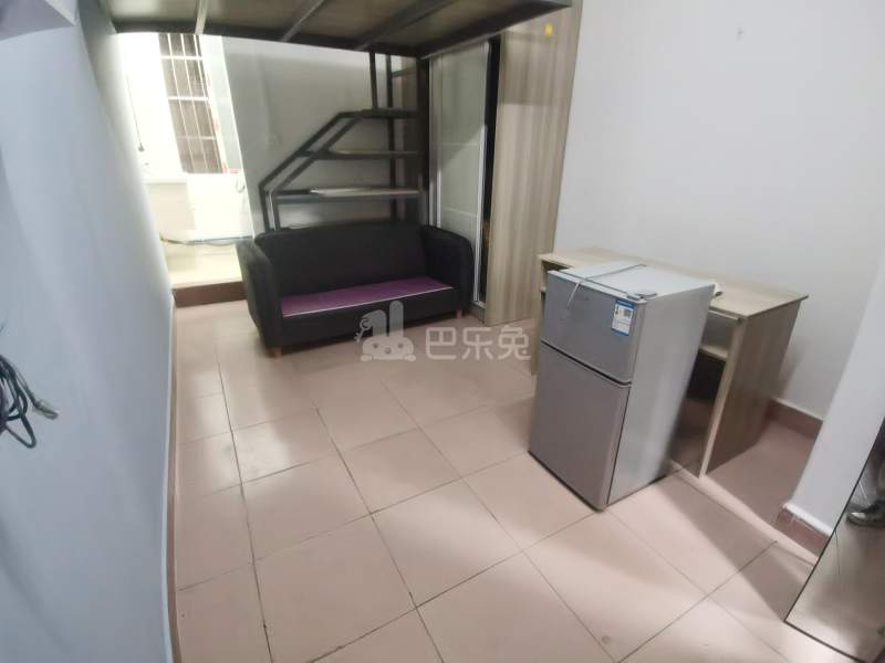 棠溪中约西街三号之一5422557客厅图4