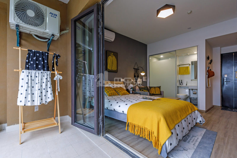 龙湖伟业冠寓苏州高新路店5426869卧室图2