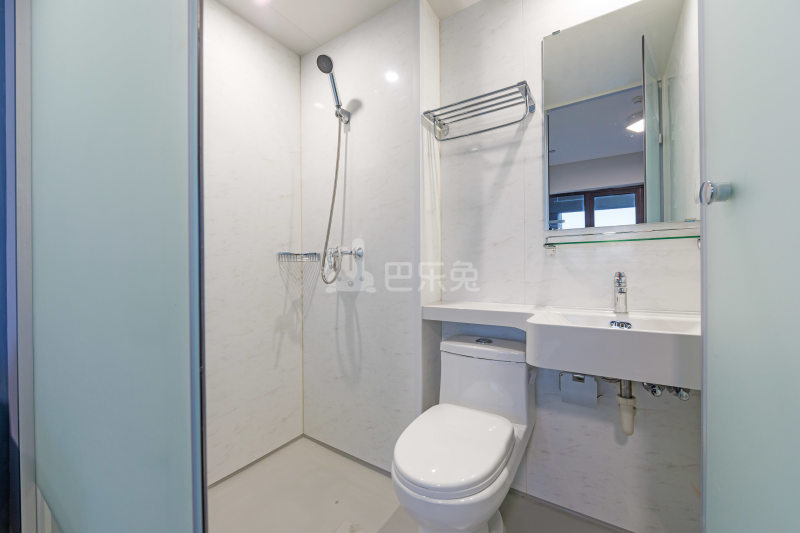 龙湖伟业冠寓苏州高新路店5426870卫生间图13