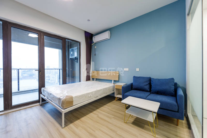 龙湖伟业冠寓苏州高新路店5426870卧室图4