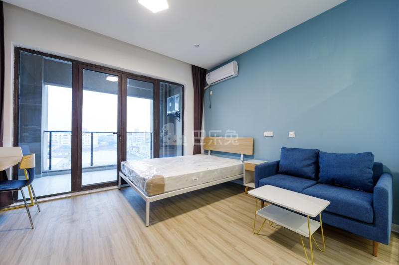 龙湖伟业冠寓苏州高新路店5426870卧室图3