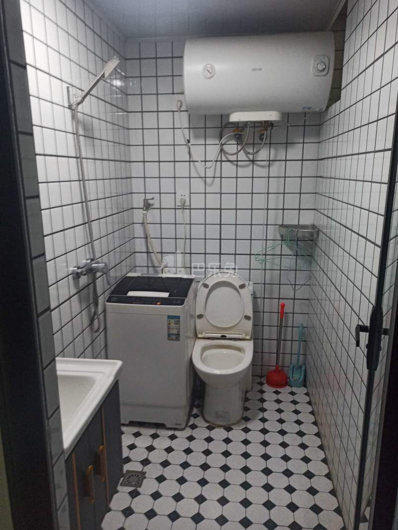 晨光绿苑南苑9928135卫生间图1