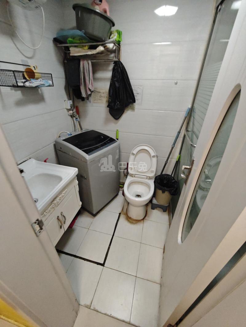 虹叶花苑5432280卫生间图4