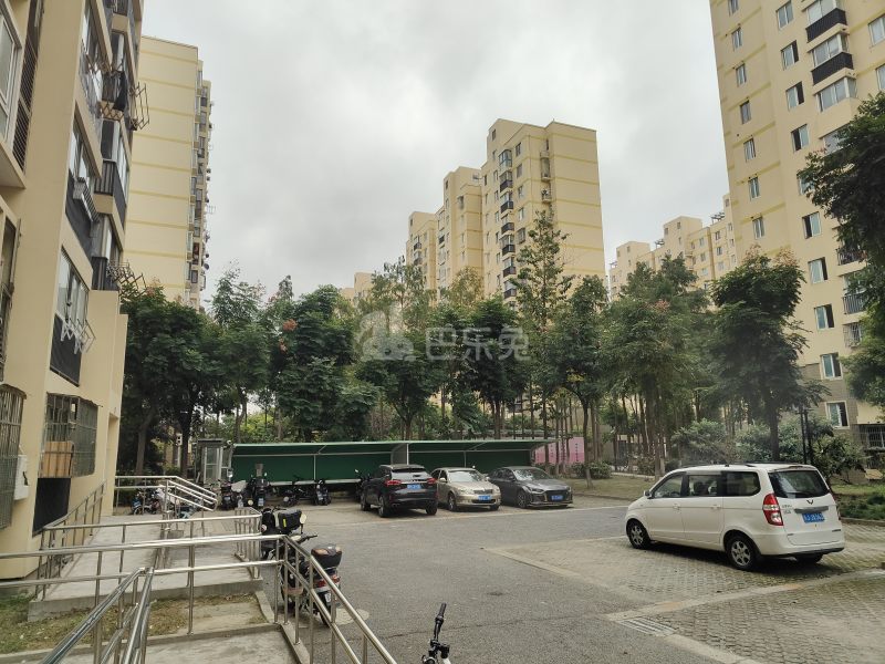 高行绿洲五期543894周边环境图9