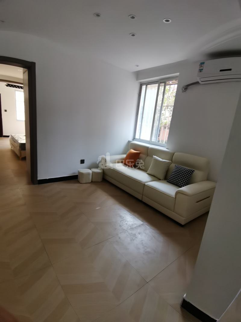 江桥一村545537客厅图4