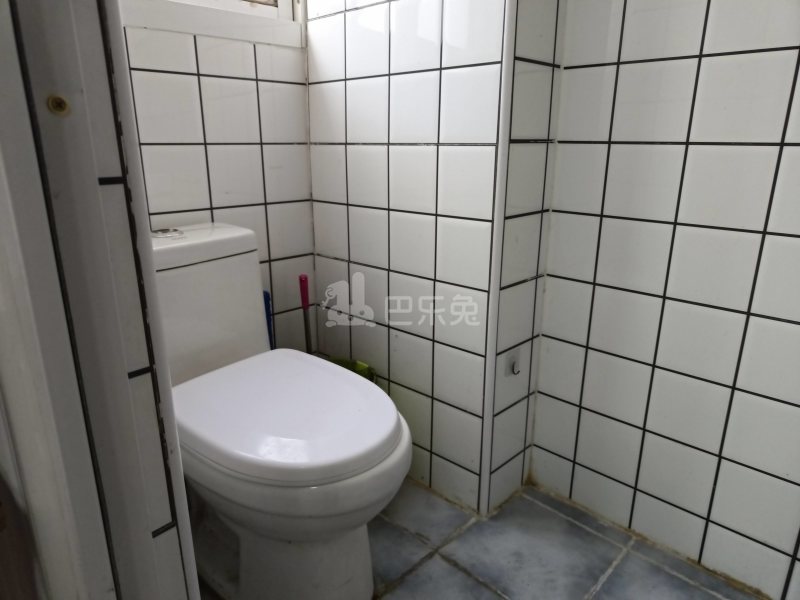 锦秋花园三期5462954卫生间图5