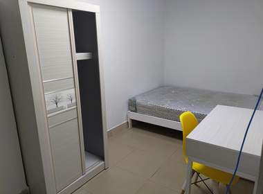 江夏村西头大街4号 