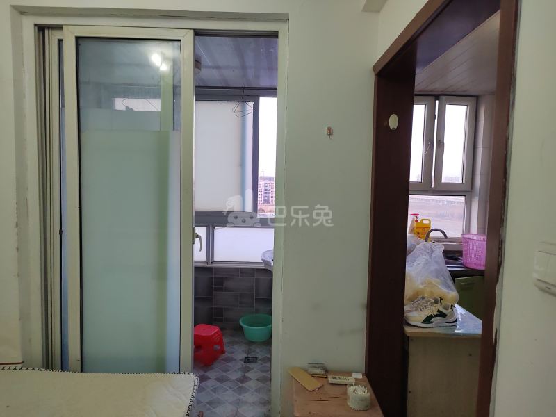 翔瑞新苑北区5490845卧室窗户图5