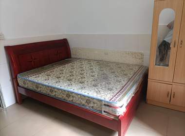 嘉禾望岗塘田街南8巷13号 1室1厅1卫