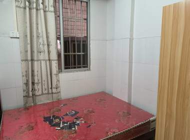 黄村石门里三巷5号 