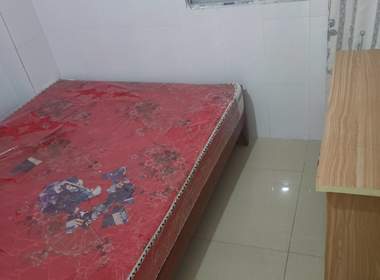 黄村石门里三巷5号 