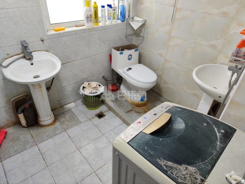 高申北苑5525348卫生间图9