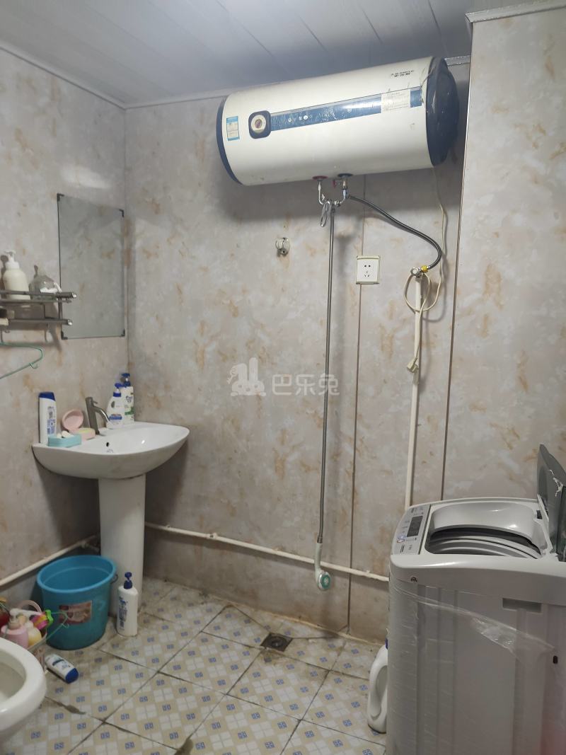 花桥裕花园5535243卫生间图16