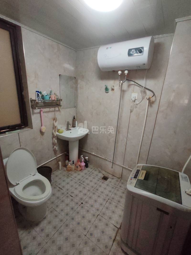 花桥裕花园5535243卫生间图12