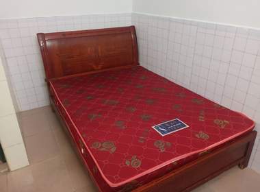 龙洞西街松秀里13-1号 1室0厅1卫