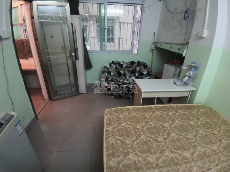 江夏村西街六巷20号5546938卧室图2