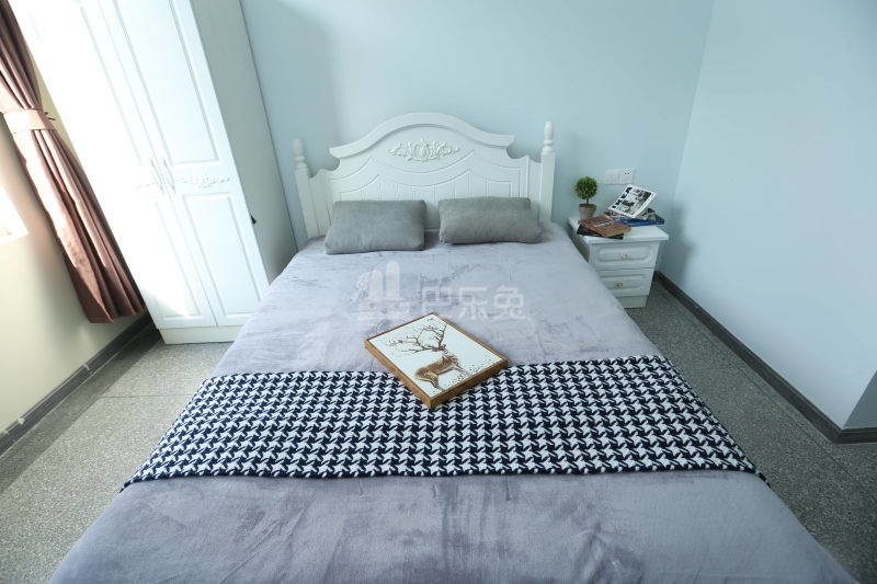 伊家公寓（西溪店）5554913卧室图1