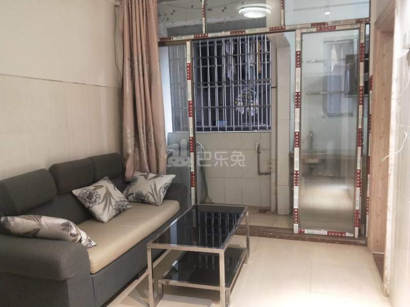 鹤边员村龙塘街一巷20号5565331客厅图9