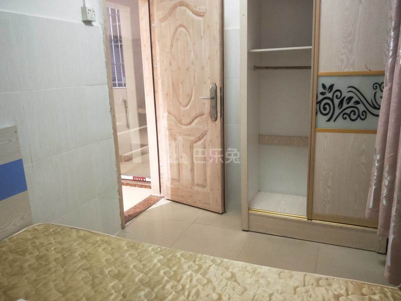 鹤边员村龙塘街一巷20号5565331卧室图4