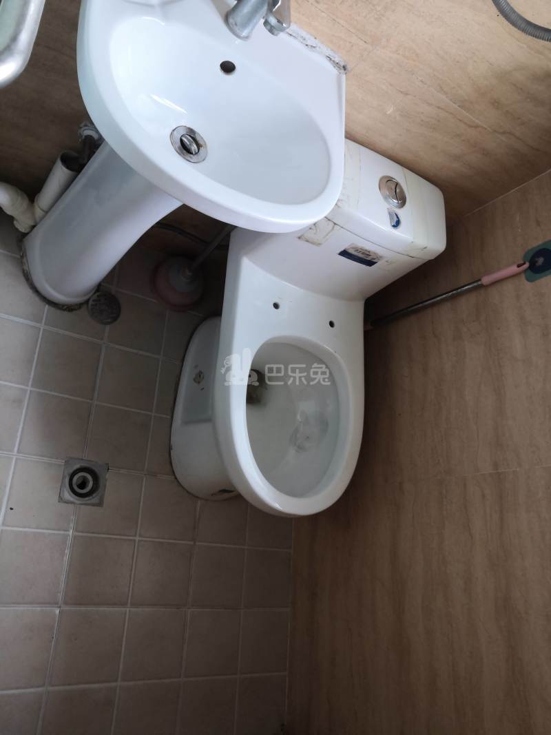 浦江东旭公寓东区5566841卫生间图6