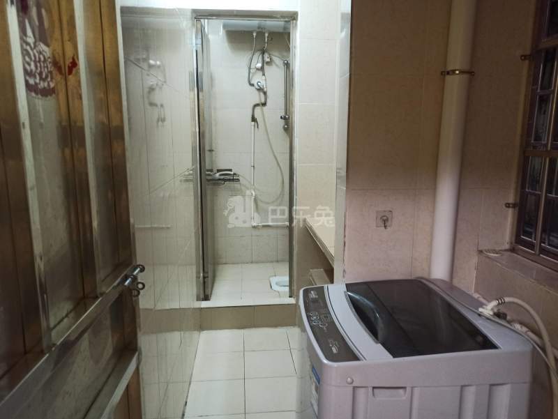 车陂启明大街南四巷19号之一5570324卫生间图8