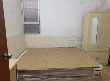 龙洞东大街127号 1室1厅1卫