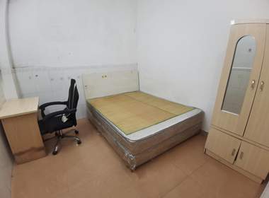 龙洞东大街127号 3室1厅1卫