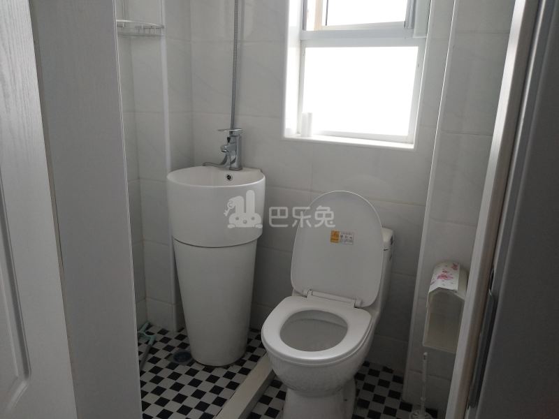 梅园三街坊（乳山路130弄）5586749卫生间图12