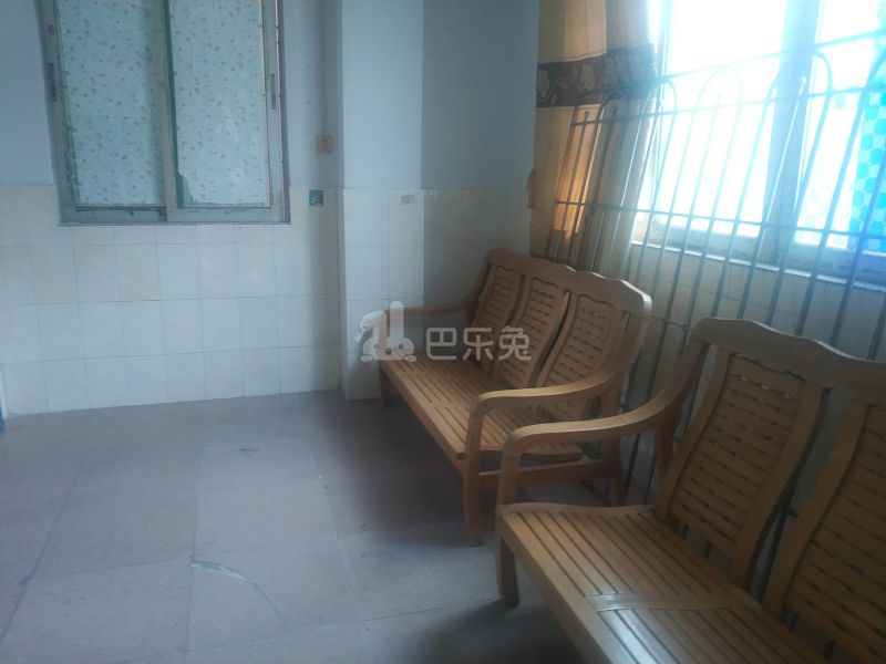 超华物业（棠下南街九巷17号）5586999客厅图4