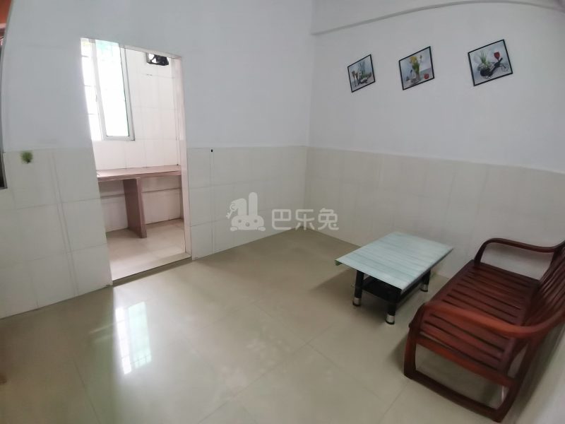 龙洞东大街南边巷3号5588256客厅图2