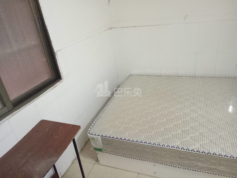 植村北约上街31号之一5616668卧室图3