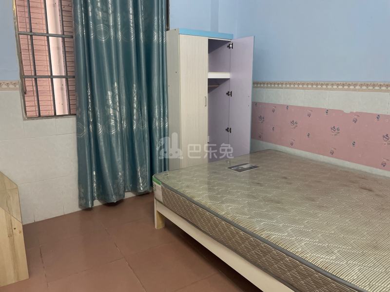 植村北约上街三巷15号5616693卧室图2