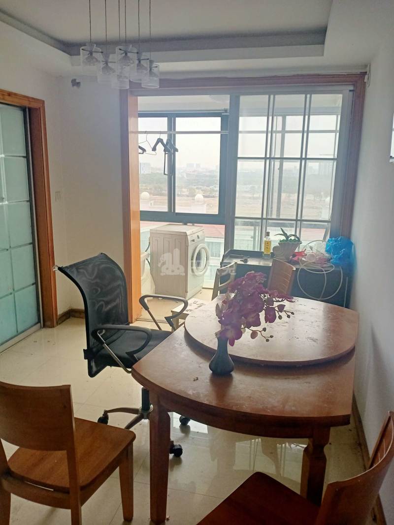 新青浦佳园6173538客厅图4