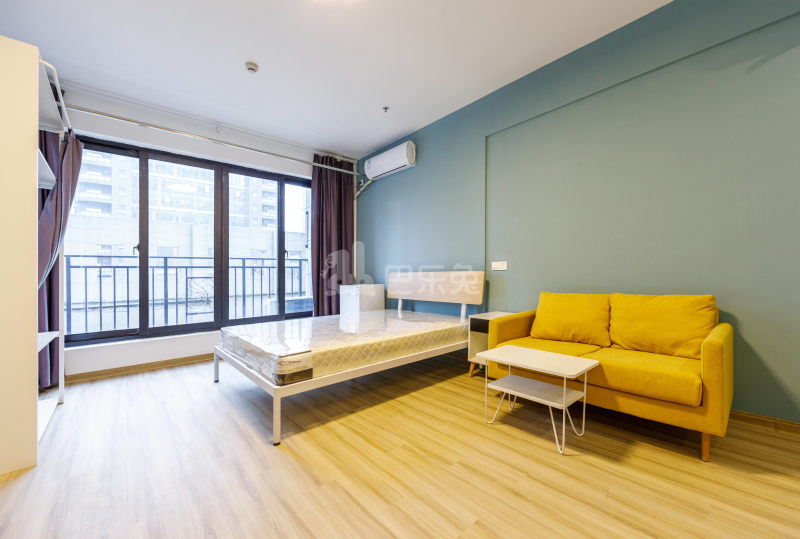 冠寓（常熟大科园店）5621408卧室图8