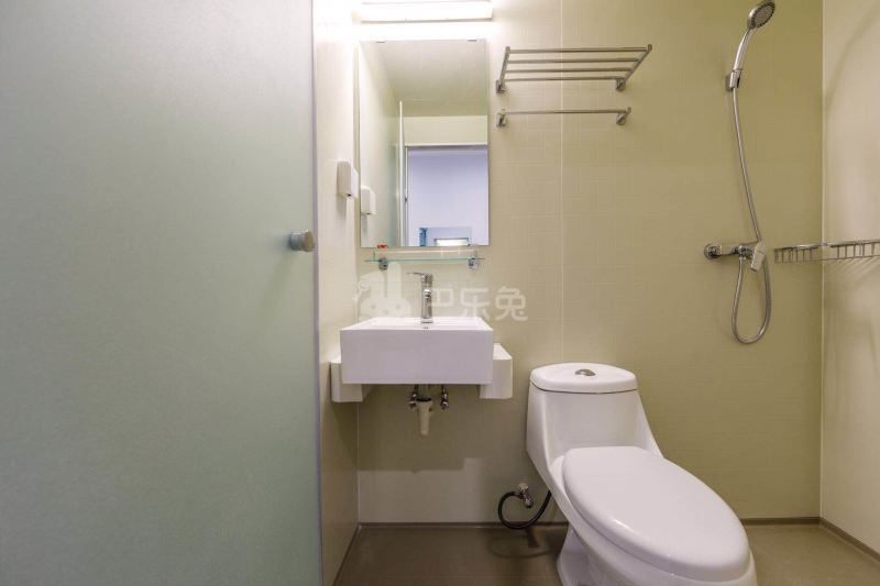 冠寓（常熟大科园店）5621408卫生间图9