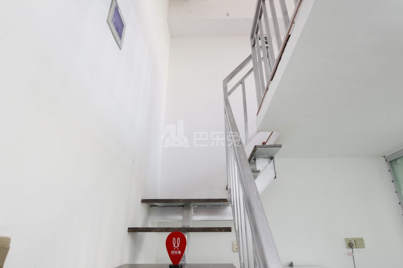 天悦公寓（江桥店）562623卧室图11