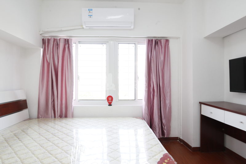 天悦公寓（江桥店）562623卧室图4