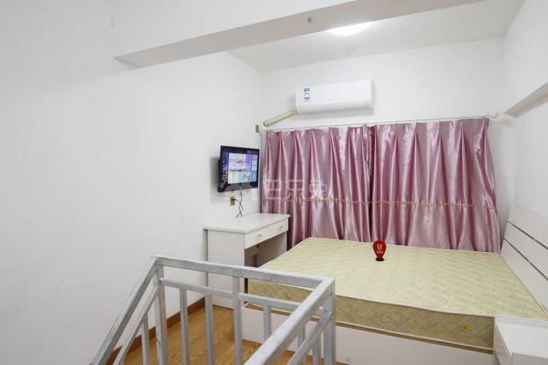 天悦公寓（江桥店）562630卧室图8