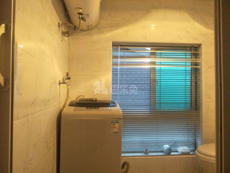 元吉小区北区（元和路181弄）5636625卫生间图8