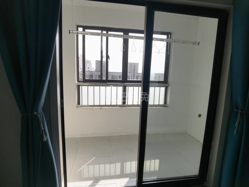 塘和家园顺康苑5647772卧室窗户图12