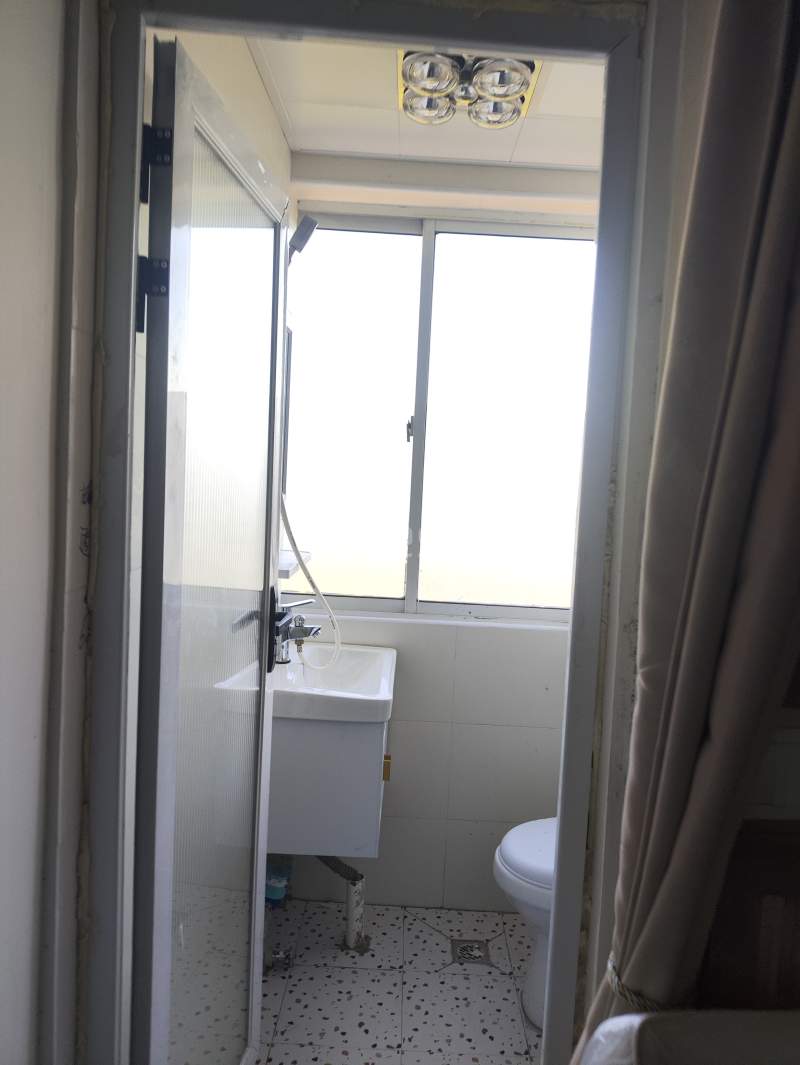 久富苑5655894卧室窗户图5