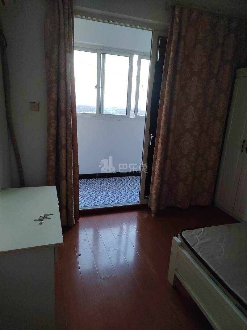 金沙湾绿地和苑一期5657525卧室窗户图9